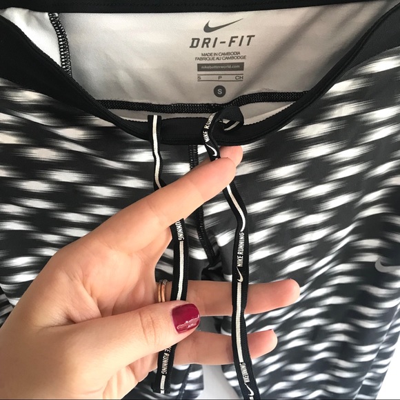 Nike Dry-Fit leggings! - Picture 4 of 8